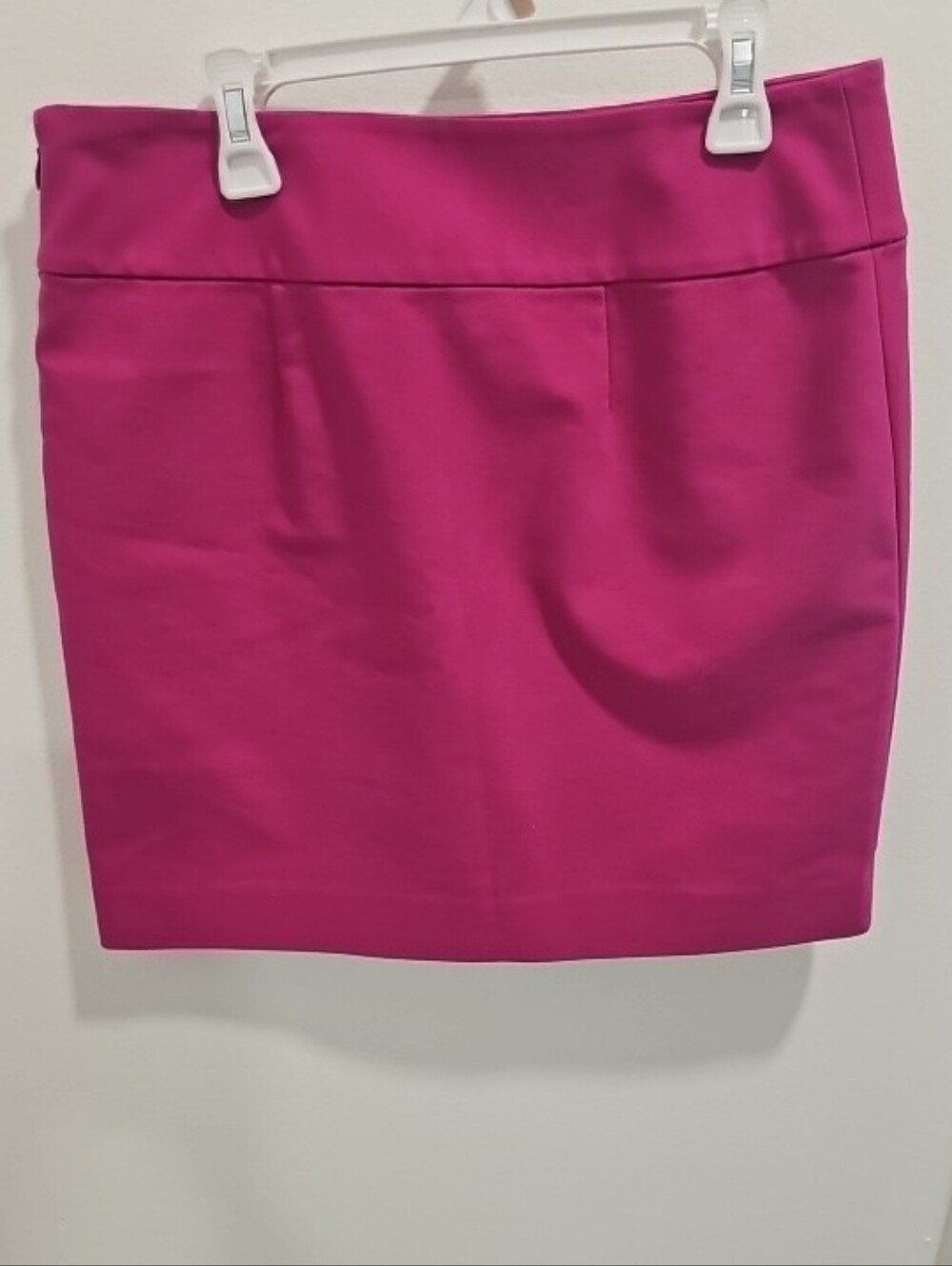 Ann Tylor Pink Mini Skirt Size 4 Petite